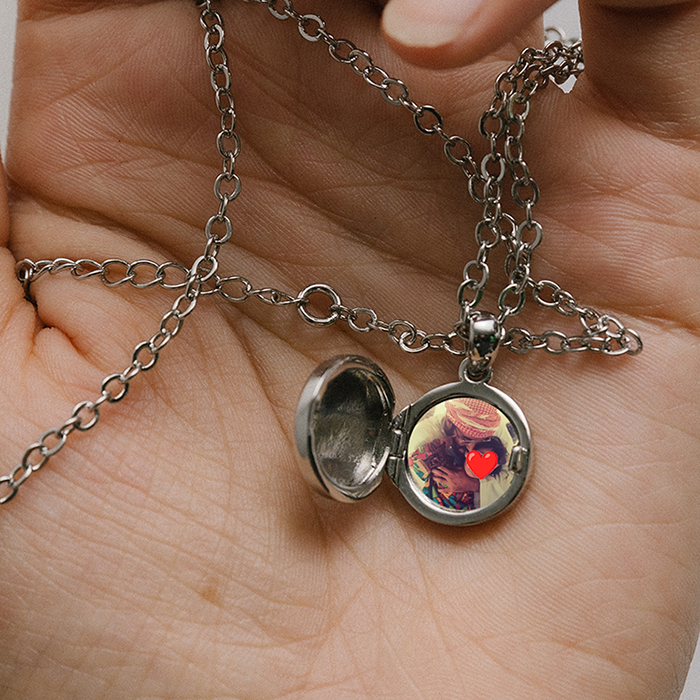 The Halo Locket Necklace in Silver