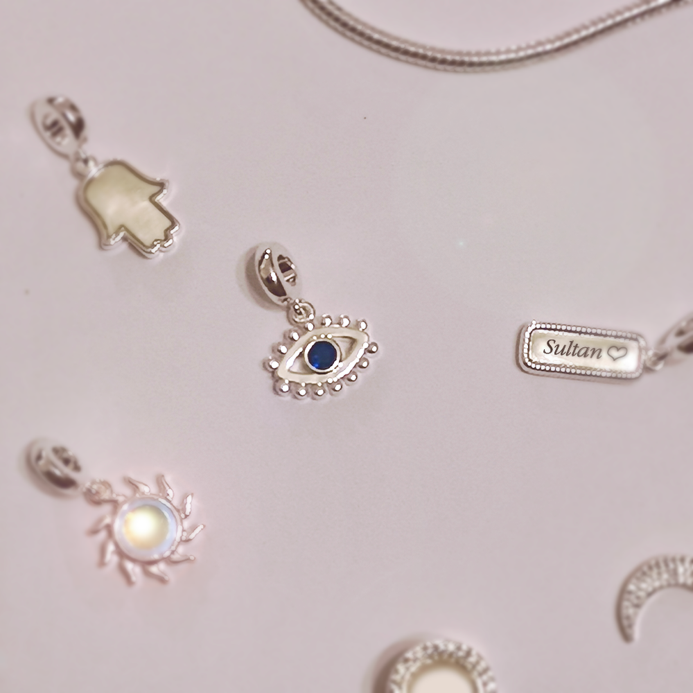Filigree Tag Charm Bracelet in Silver