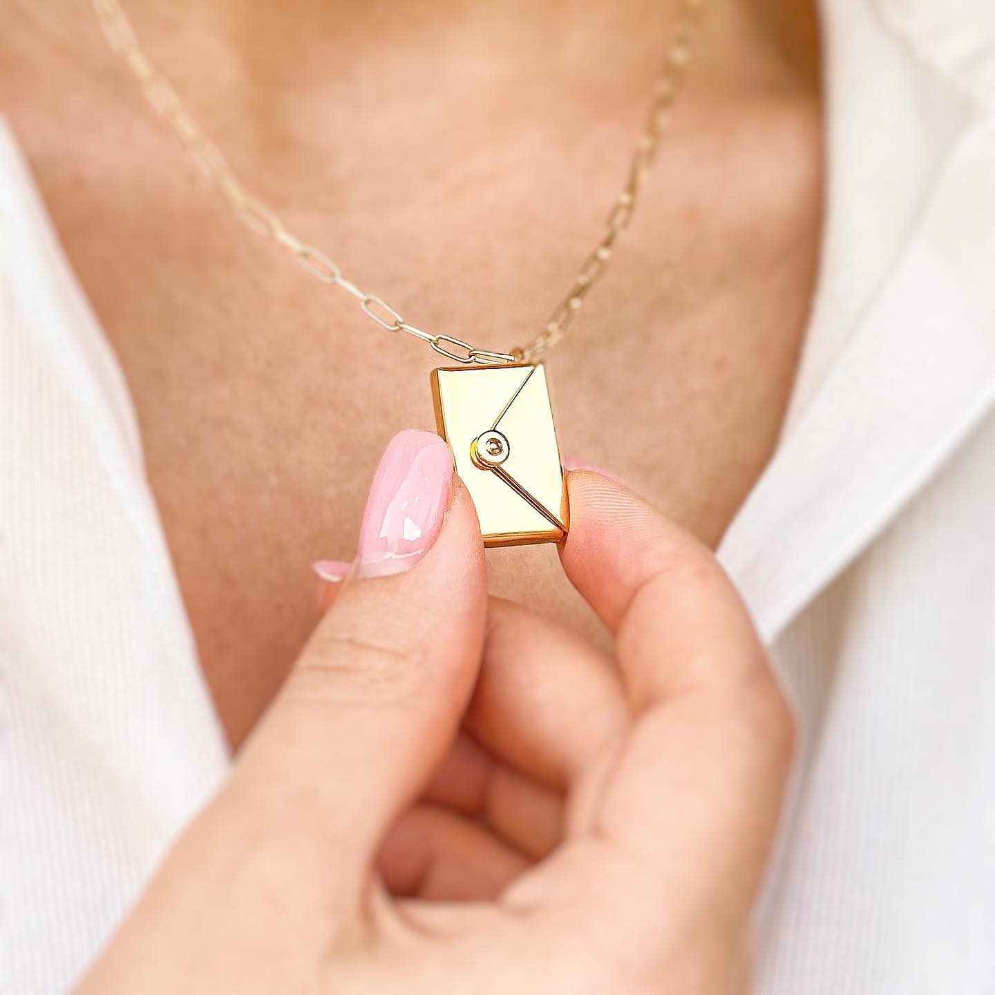Lettre D'Amour - Envelope Locket Necklace in Gold Vermeil - Roro Arabia - Lockets