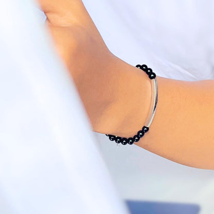 Pierres De Terre Bracelet in Silver, Black Agate - Roro Arabia - Bracelets