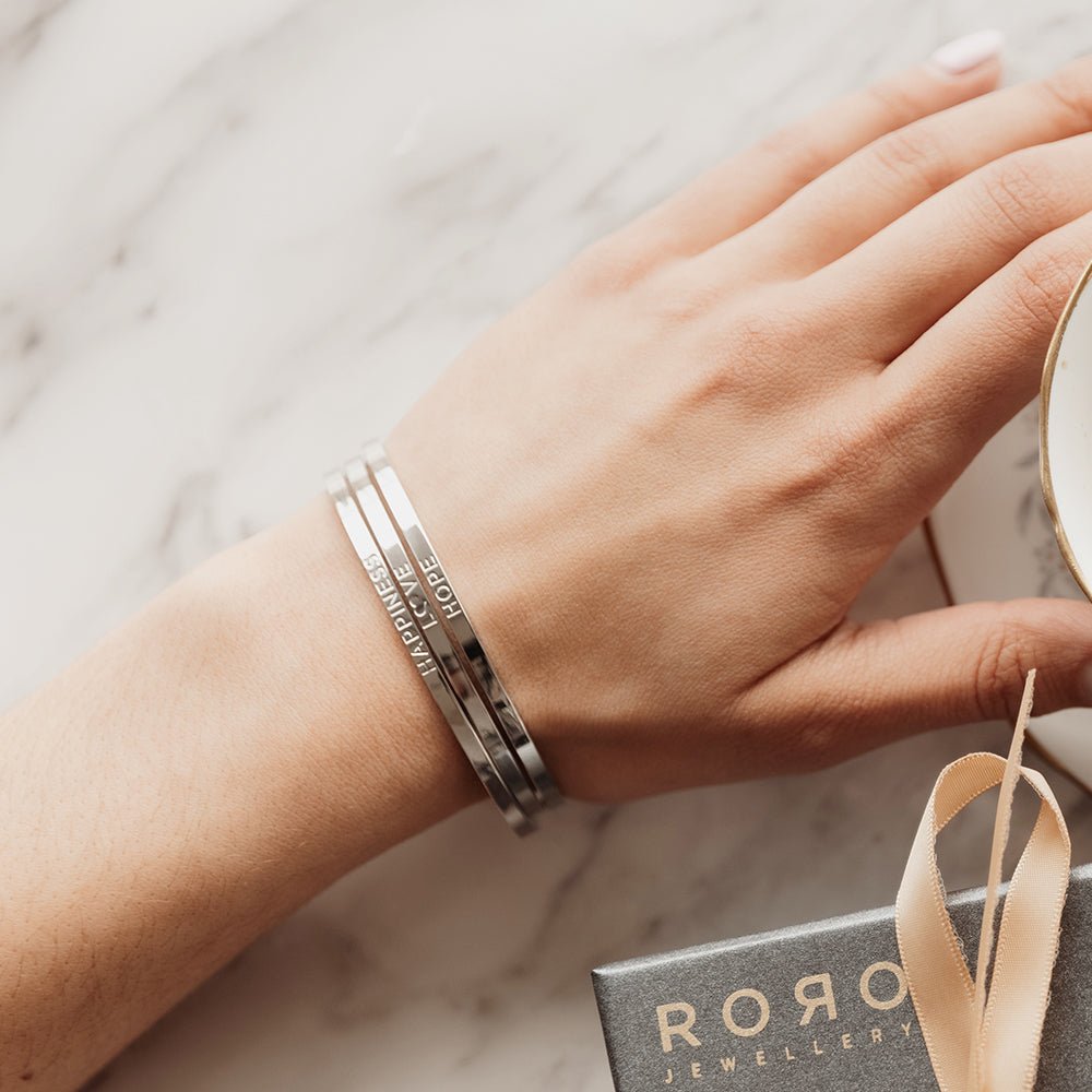 Happiness Cuff in Silver - Roro Arabia -