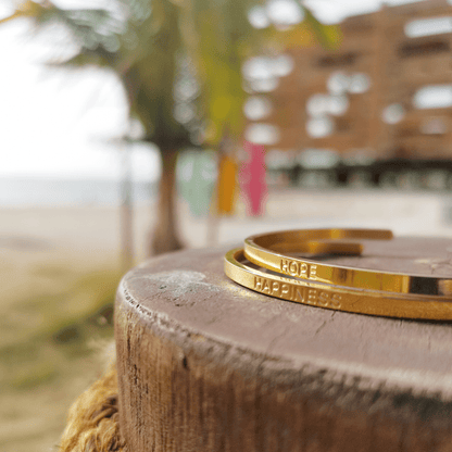 Hope Cuff in 18K Gold - Roro Arabia -
