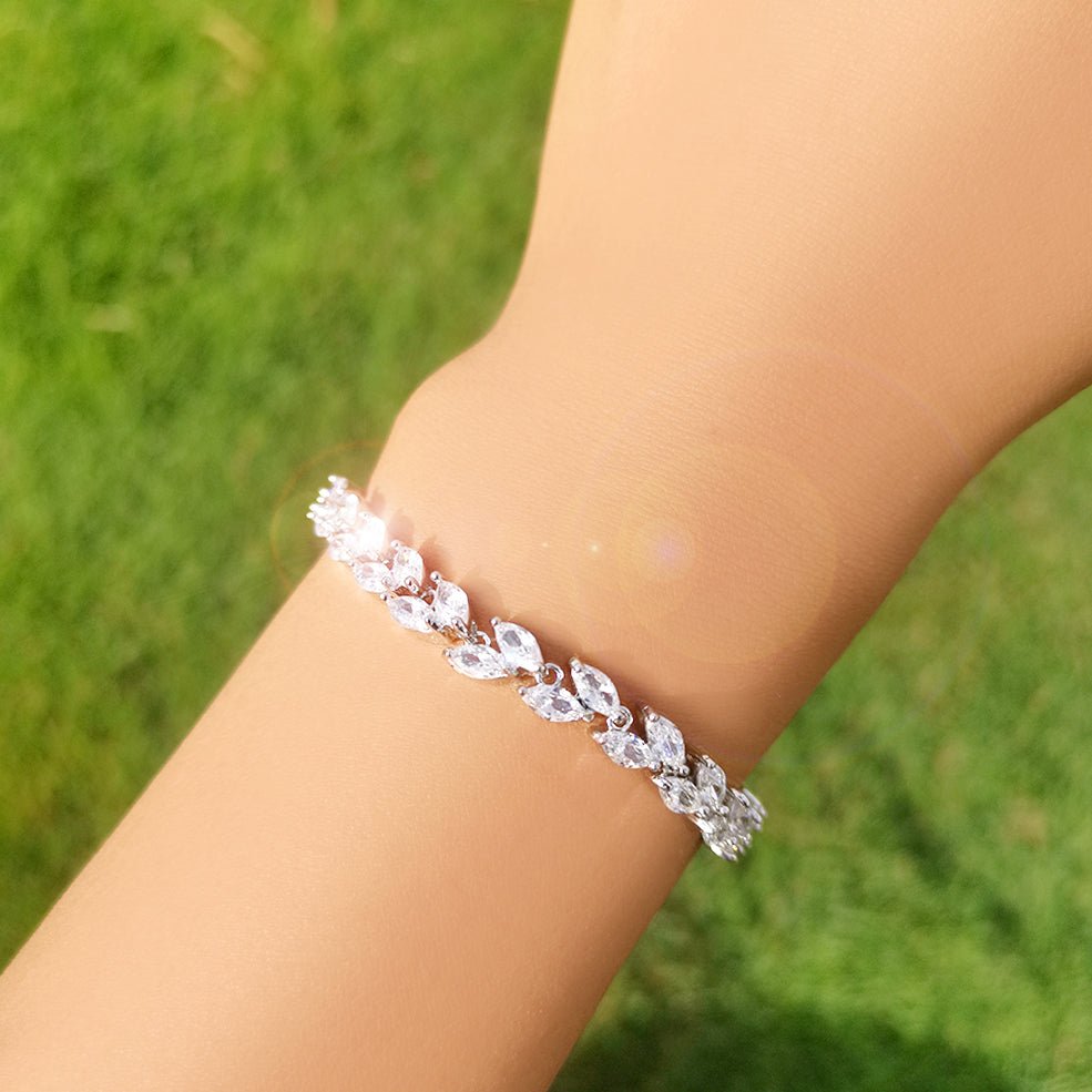 Ivy Bracelet in 18K White Gold - Roro Arabia - Bracelets