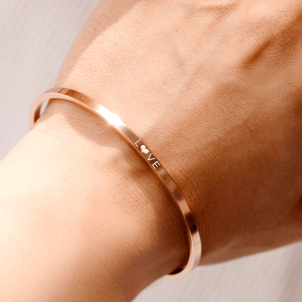 Love Cuff in 18K Rose Gold - Roro Arabia - Bracelets